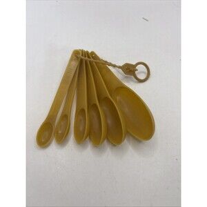Set of 6 Vintage FOLEY Plastic Measuring Spoons Nesting Harvest Yellow Gold